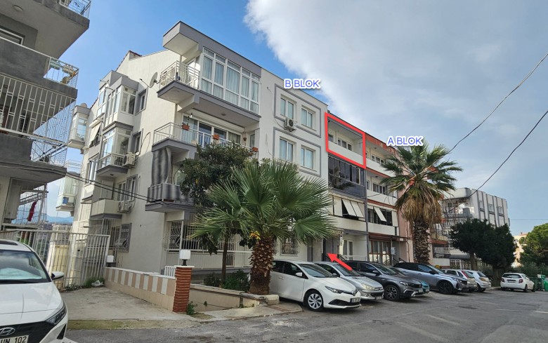 İzmir Karabağlar 97.00 M2 3+1 Apartman Dairesi — foto 2