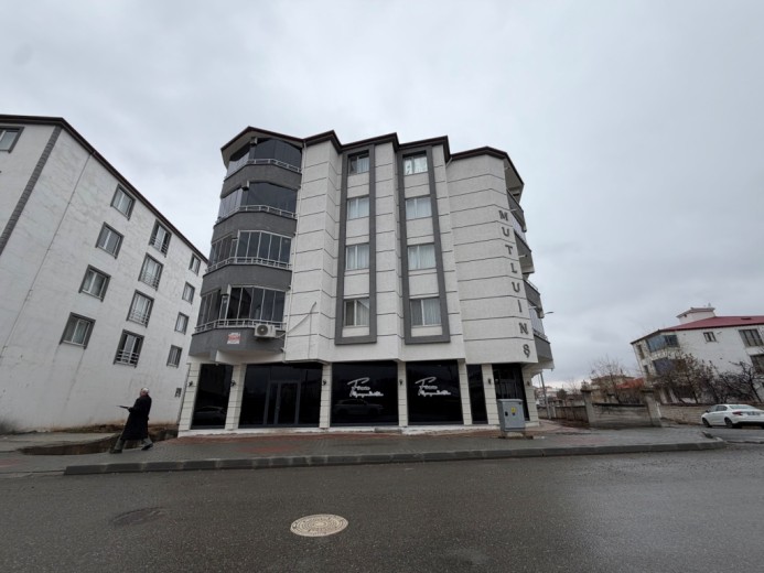 Iğdır Merkez 127.00 M2 3+1 Apartman Dairesi — foto 3