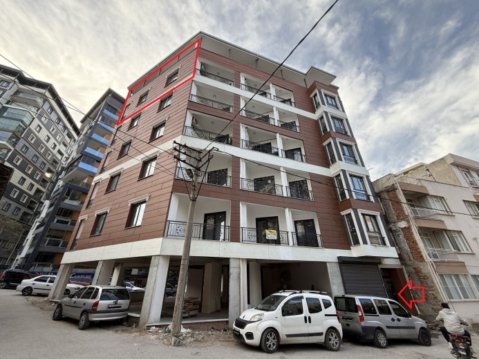 İzmir Menemen 152.00 M2 3+1 Apartman Dairesi