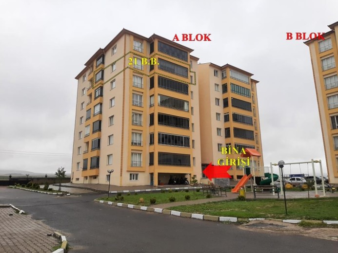 Niğde Bor 175 M2 3+1 Apartman Dairesi — foto 4