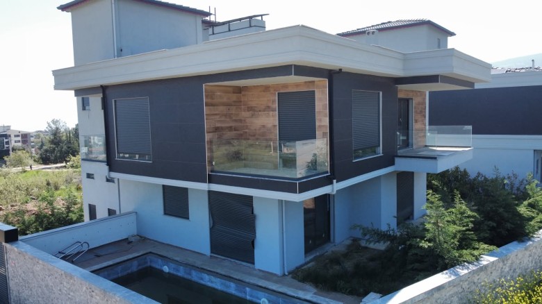 Denizli Merkezefendi 435 M2 4+1 Villa