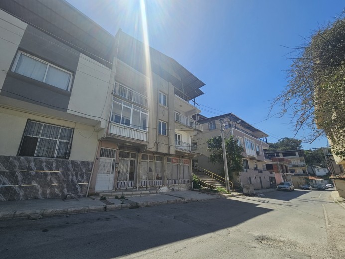 İzmir Konak Satılık 611m2 Bina — foto 2