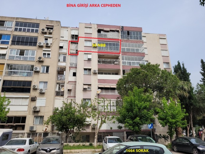 İzmir Karşıyaka 100.00 M2 3+1 Apartman Dairesi