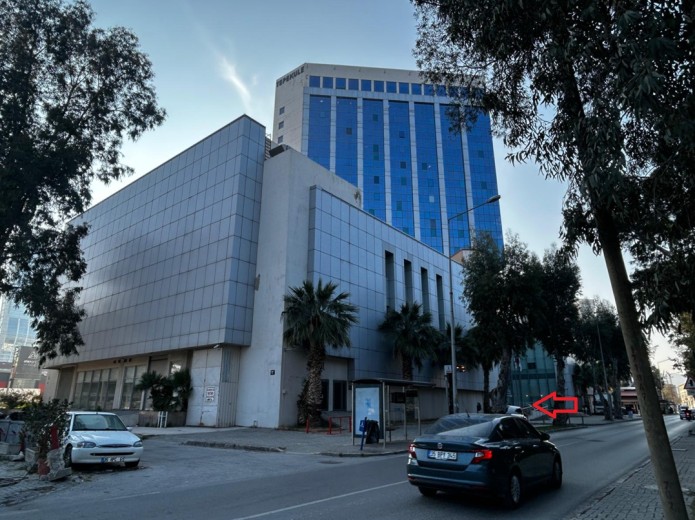 İzmir Bayraklı 105.00 M2  Ofis