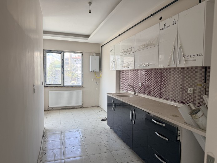 Kayseri Kocasinan 105 M2 3+1 Mesken — foto 14