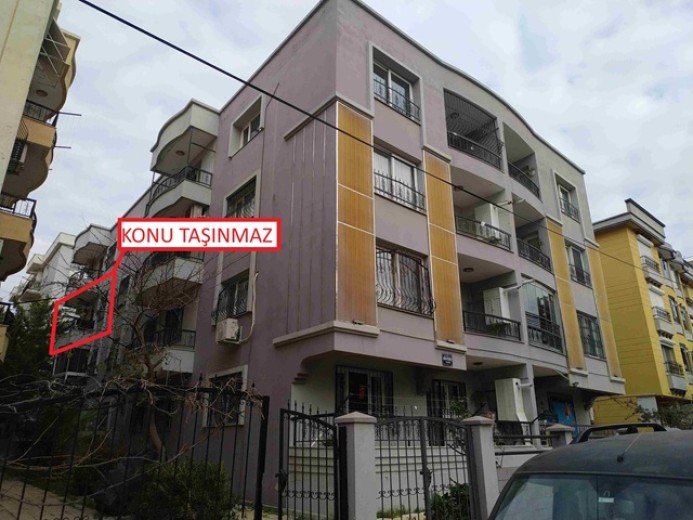 İzmir Buca 117.00 M2 3+1 Apartman Dairesi — foto 2