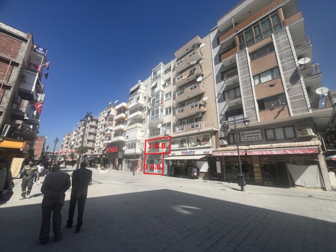 İzmir Bayraklı Satılık 217 M2 Dükkan — foto 5
