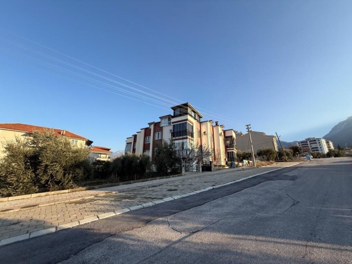 Denizli Pamukkale 284.00 M2 4+1 Apartman Dairesi — foto 9