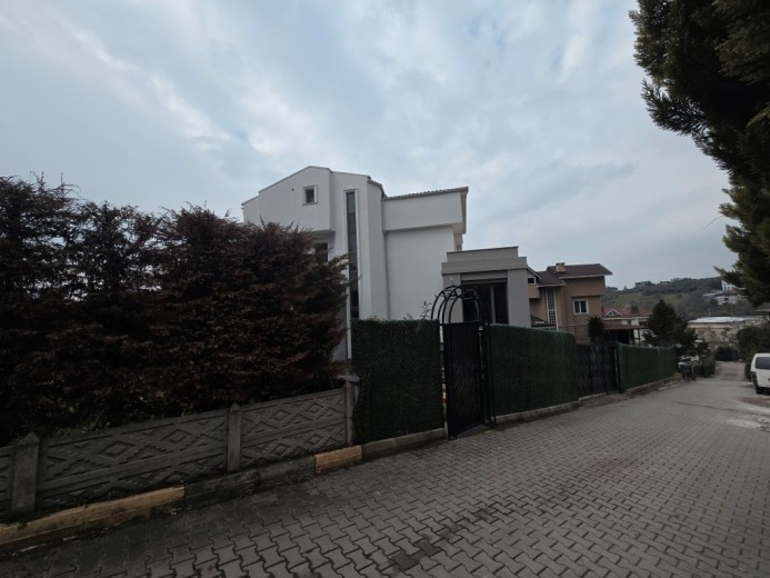 Bursa Mudanya 284 M2 4+1 Villa — foto 8