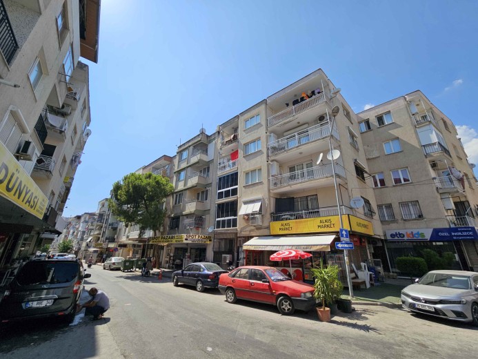İzmir Bornova 60.00 M2 2+1 Apartman Dairesi — foto 4