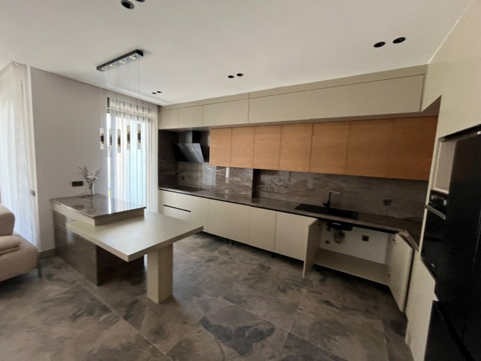 Antalya Döşemealtı 214m2 6+1 Apartman Dairesi — foto 4