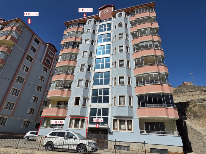 Gümüşhane Merkez 150m2 3+1 Apartman Dairesi