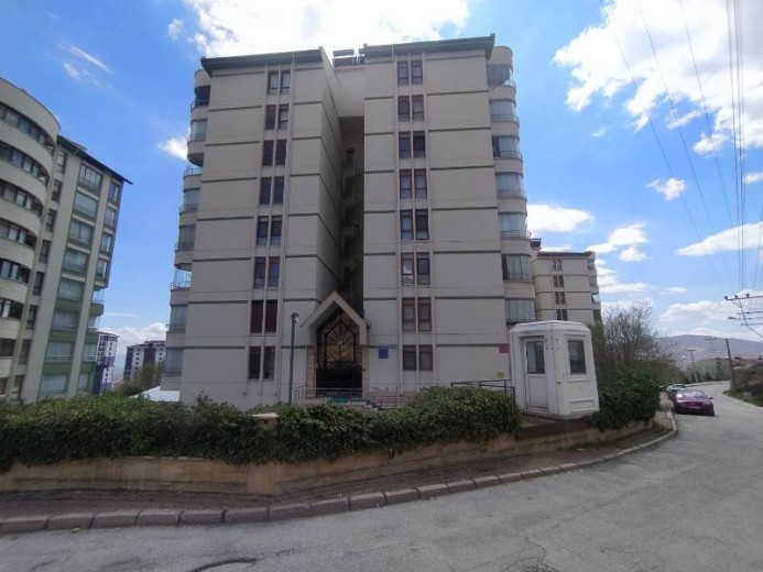 Elazığ Merkez 240 M2 4+1 Satılık Apartman Dairesi