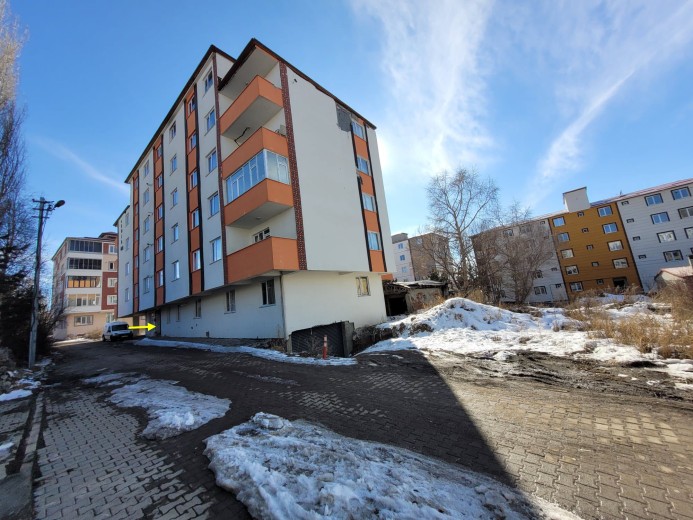 Ardahan Merkez 194.00 M2 3+2 Apartman Dairesi — foto 3