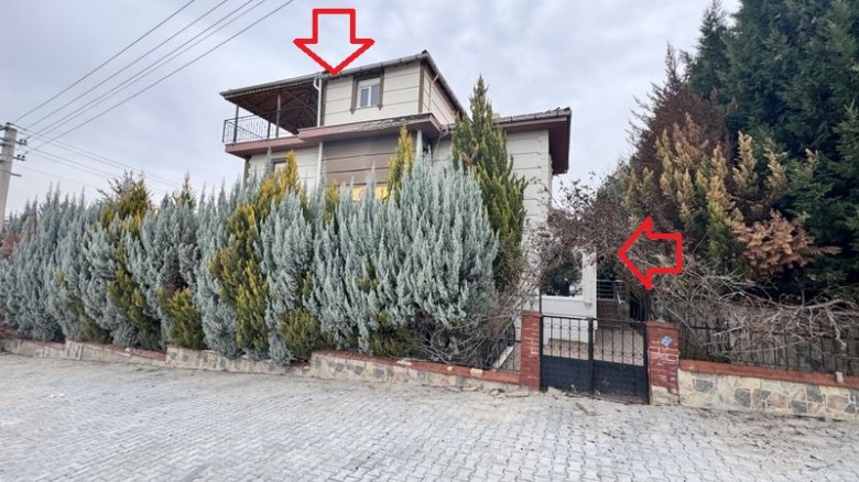 Uşak Merkez 320.00 M2 5+1 Müstakil Ev — foto 2