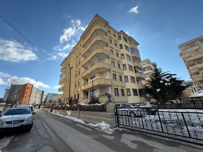 Van İpekyolu 216.00 M2 4+1 Apartman Dairesi — foto 7