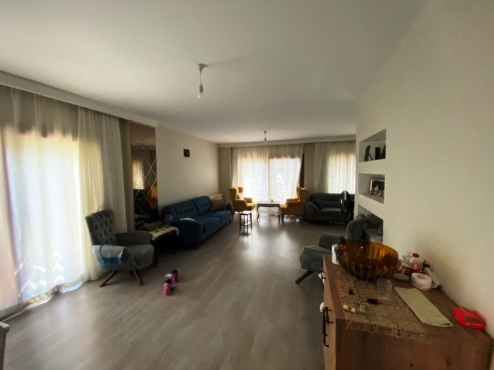 Adana Çukurova 222 M2 5+1 Müstakil Ev — foto 9