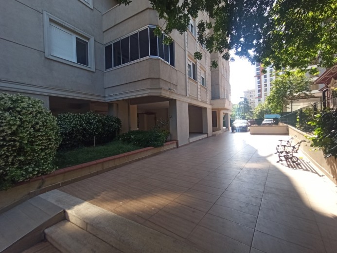 İstanbul Kadıköy 183m2 4+1 Apartman Dairesi — foto 2
