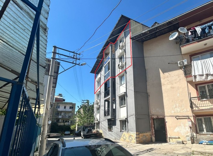 İzmir Buca 159.00 M2 6+1 Apartman Dairesi — foto 3