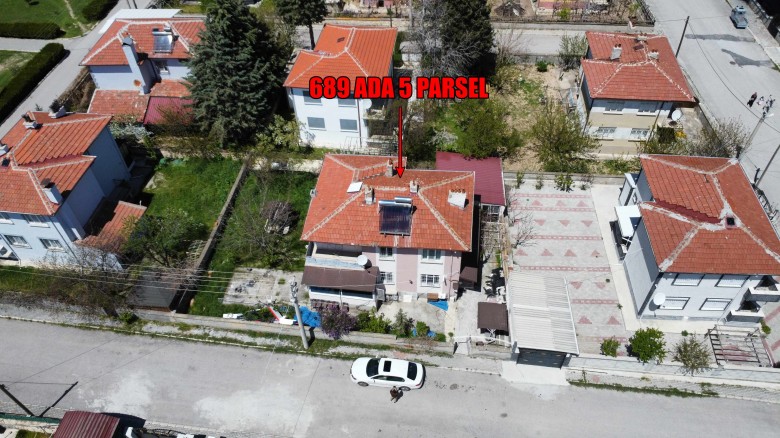 Afyonkarahisar Bolvadin 173 M2 Bina — foto 4