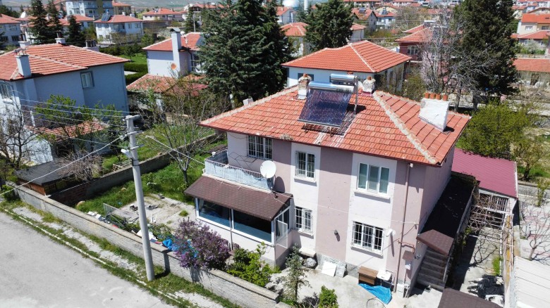 Afyonkarahisar Bolvadin 173 M2 Bina — foto 2